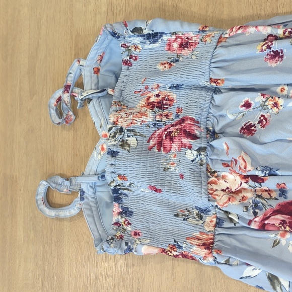 Spring Floral Dress - Picture 4 of 4